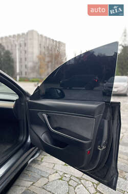 Седан Tesla Model 3 2019 в Кременчуці