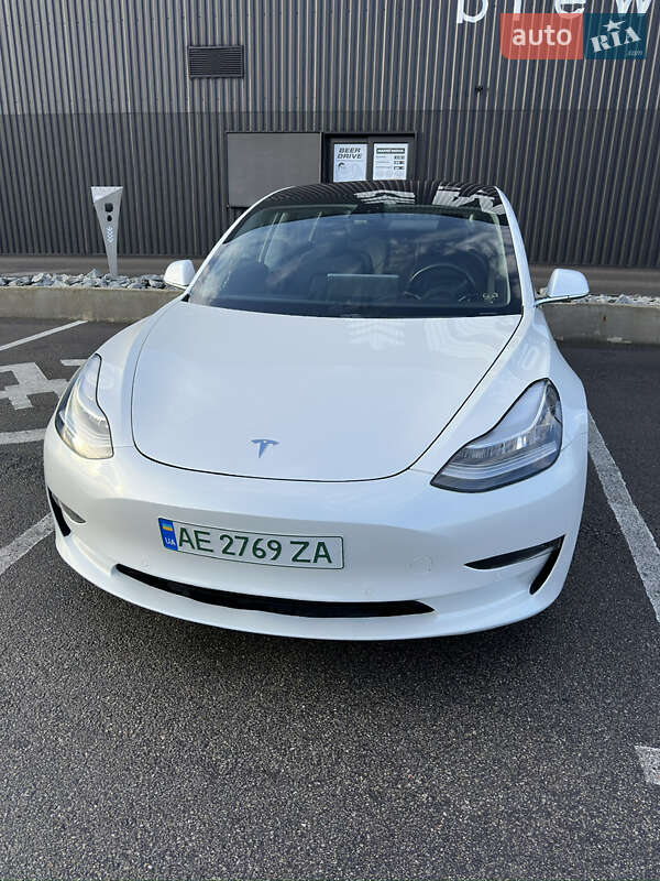 Tesla Model 3 2018 Tesla Model 3 2018