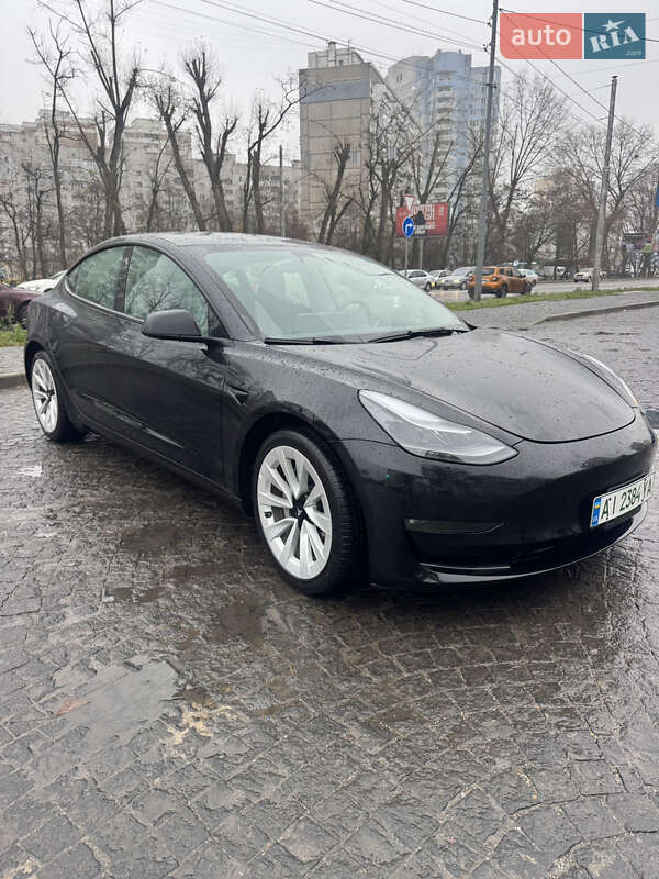 Седан Tesla Model 3 2022 в Киеве фото 3 Седан Tesla Model 3 2022 в Киеве