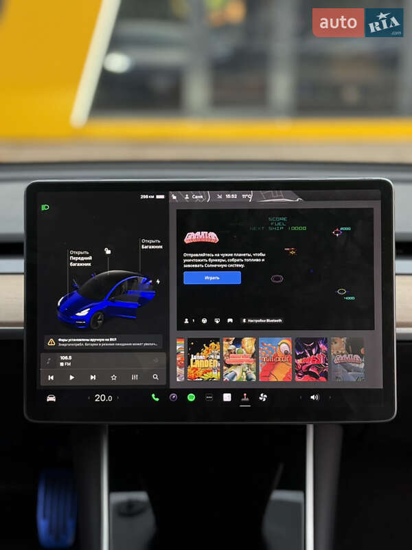 Седан Tesla Model 3 2019 в Киеве