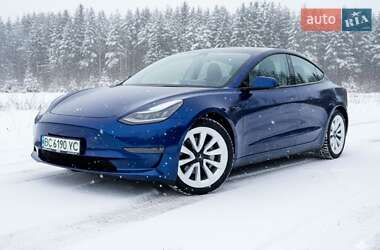 Седан Tesla Model 3 2022 в Львові