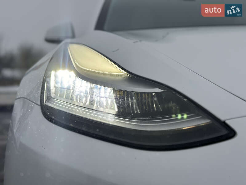 Седан Tesla Model 3 2018 в Владимире