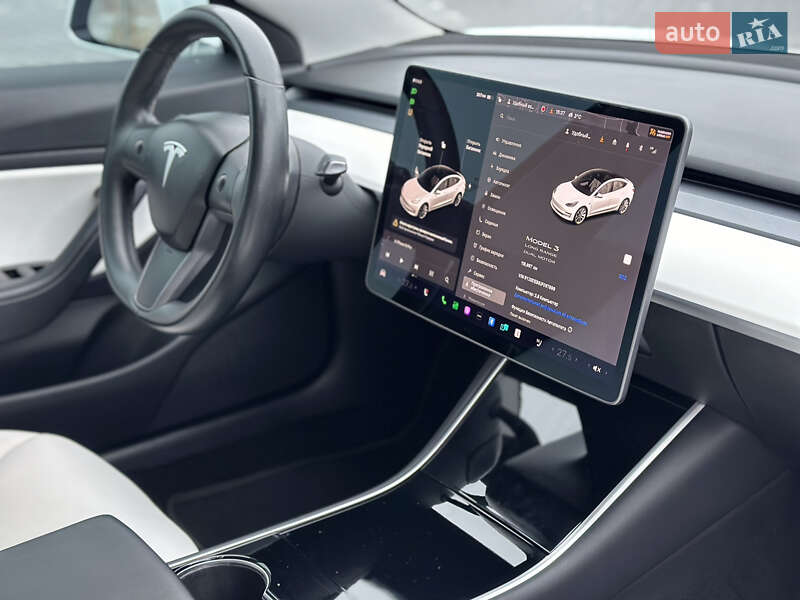 Седан Tesla Model 3 2018 в Владимире