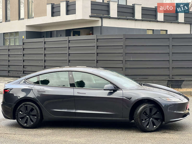 Седан Tesla Model 3 2025 в Киеве фото 5 Седан Tesla Model 3 2025 в Киеве