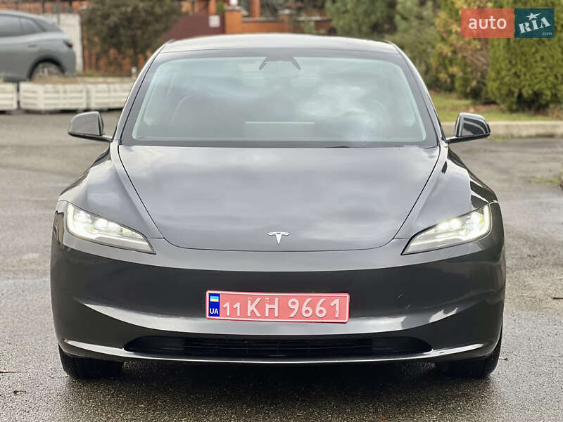 Седан Tesla Model 3 2025 в Киеве фото 10 Седан Tesla Model 3 2025 в Киеве