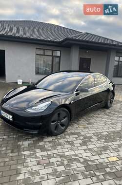Седан Tesla Model 3 2019 в Житомирі
