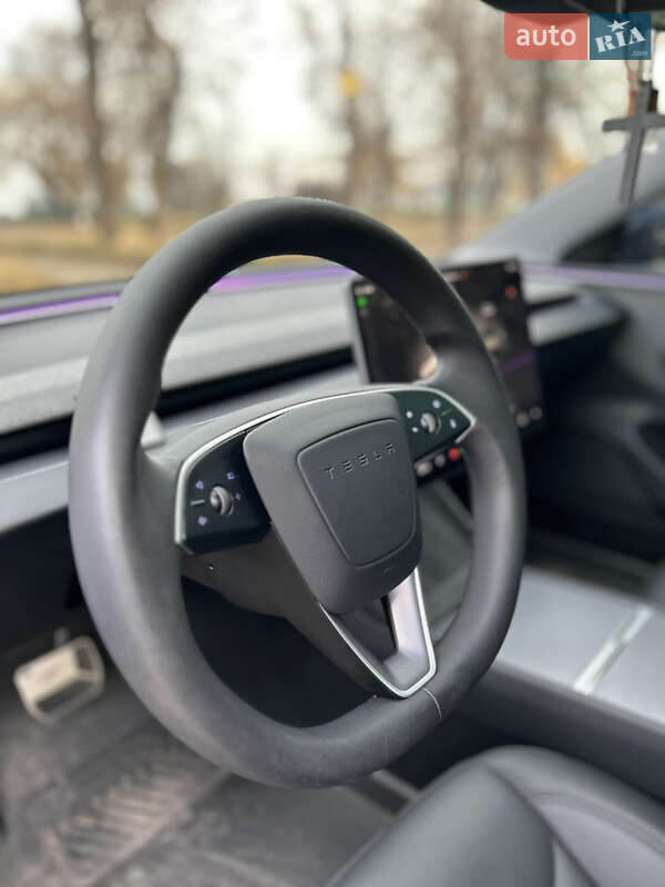 Седан Tesla Model 3 2024 в Запоріжжі