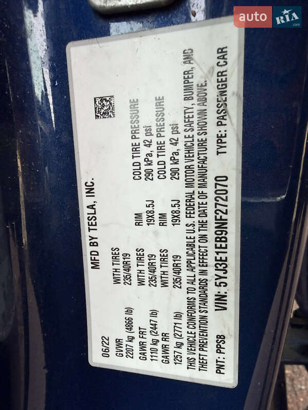 Седан Tesla Model 3 2022 в Киеве