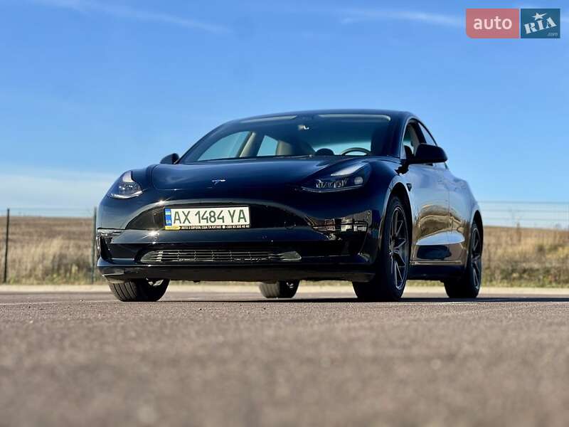 Седан Tesla Model 3 2022 в Ровно фото 2 Седан Tesla Model 3 2022 в Ровно
