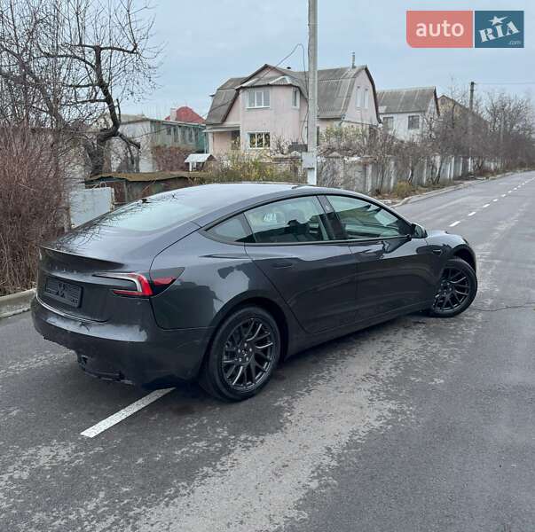 Седан Tesla Model 3 2025 в Києві