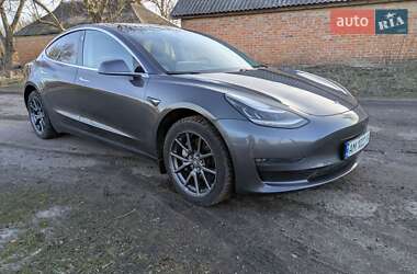 Седан Tesla Model 3 2019 в Полтаве