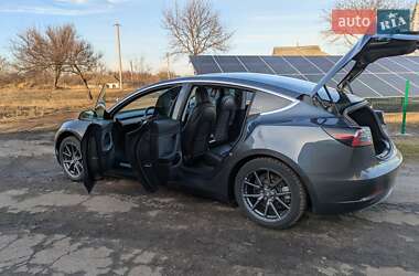 Седан Tesla Model 3 2019 в Полтаве
