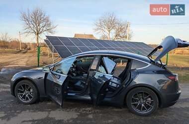 Седан Tesla Model 3 2019 в Полтаве