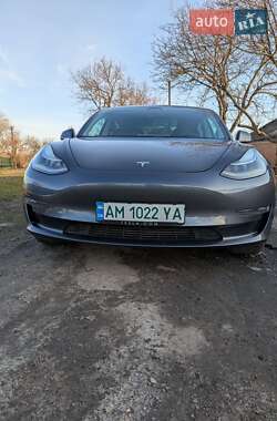 Седан Tesla Model 3 2019 в Полтаве