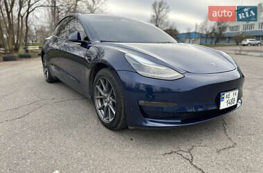 Седан Tesla Model 3 2022 в Дніпрі