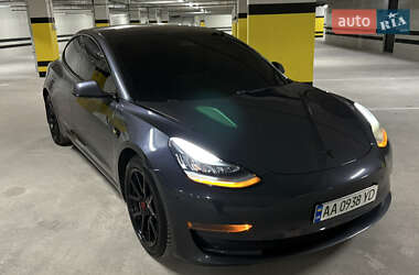 Седан Tesla Model 3 2019 в Днепре