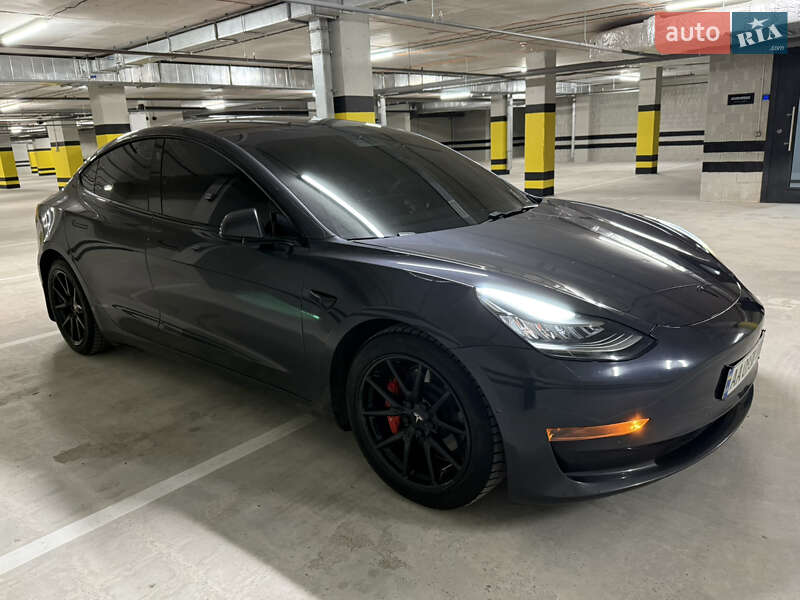Седан Tesla Model 3 2019 в Днепре