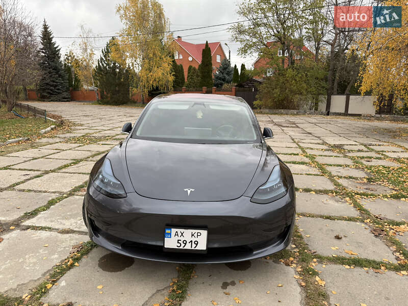 Седан Tesla Model 3 2018 в Харькове