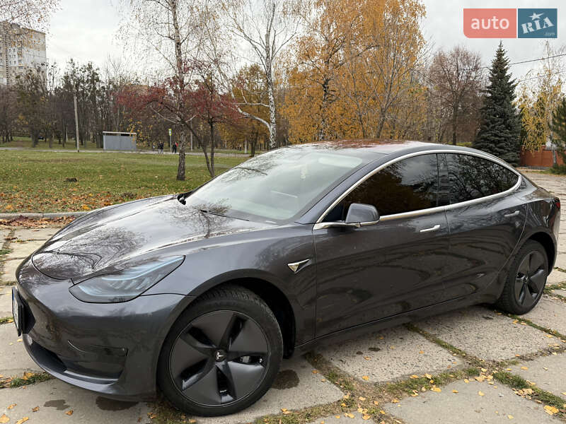 Седан Tesla Model 3 2018 в Харькове