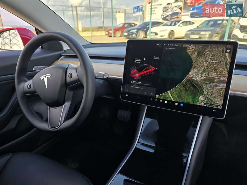 Седан Tesla Model 3 2020 в Одесі