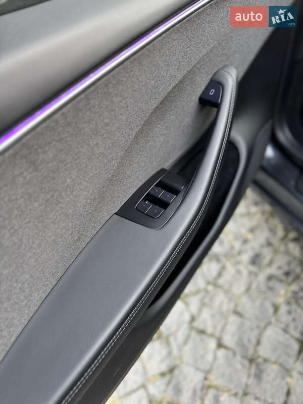 Седан Tesla Model 3 2024 в Софиевской Борщаговке