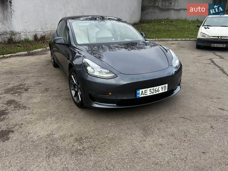 Седан Tesla Model 3 2023 в Дніпрі фото 14 Седан Tesla Model 3 2023 в Дніпрі
