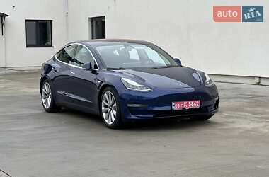 Седан Tesla Model 3 2018 в Луцке