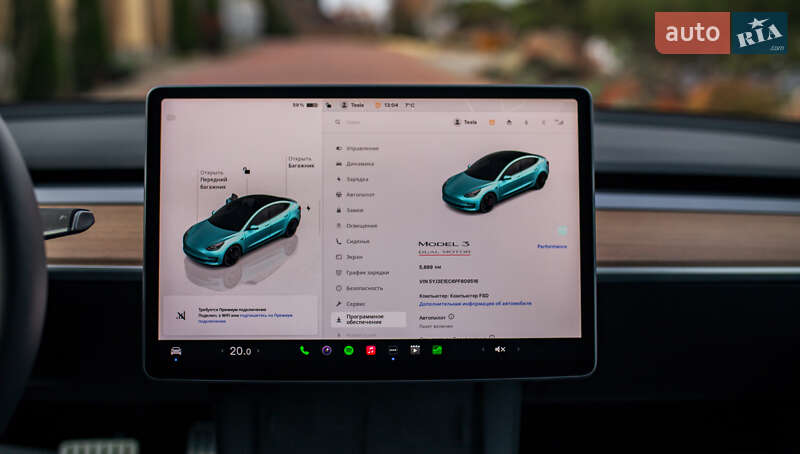 Седан Tesla Model 3 2023 в Чернівцях
