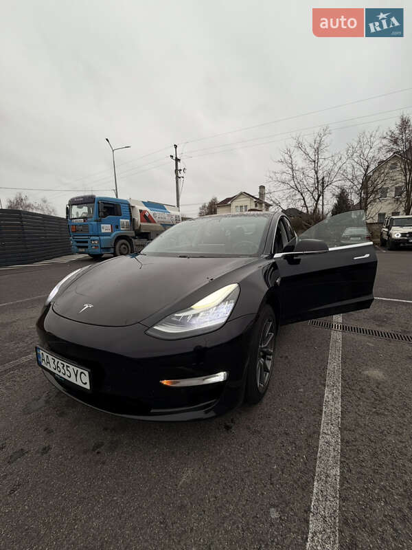 Седан Tesla Model 3 2018 в Киеве фото 2 Седан Tesla Model 3 2018 в Киеве