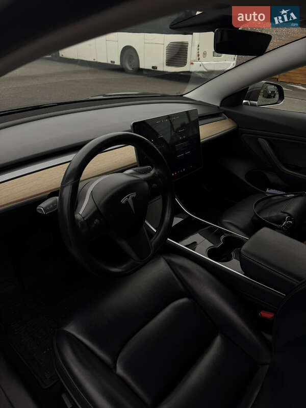 Седан Tesla Model 3 2018 в Киеве фото 8 Седан Tesla Model 3 2018 в Киеве