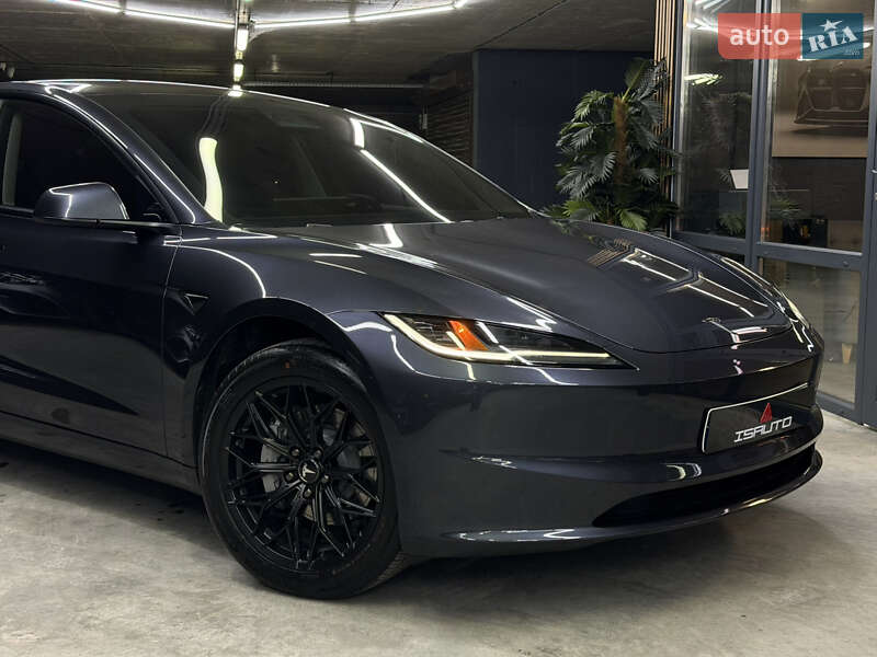 Седан Tesla Model 3 2024 в Одессе
