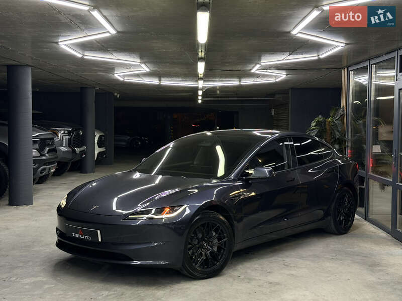 Седан Tesla Model 3 2024 в Одессе