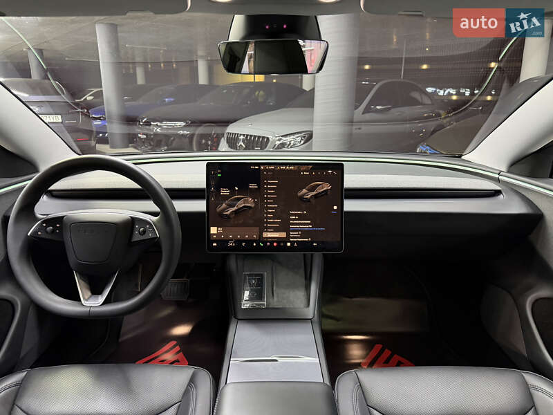 Седан Tesla Model 3 2024 в Одессе