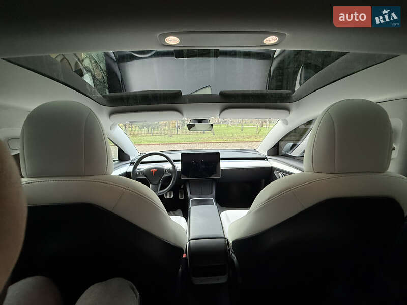 Седан Tesla Model 3 2022 в Одесі