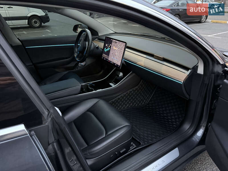 Седан Tesla Model 3 2018 в Києві фото 17 Седан Tesla Model 3 2018 в Києві
