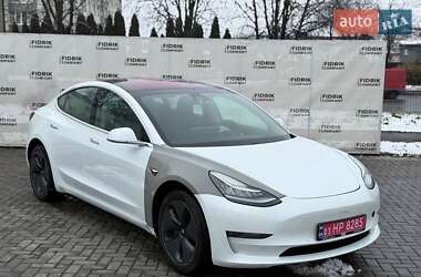 Седан Tesla Model 3 2018 в Луцке