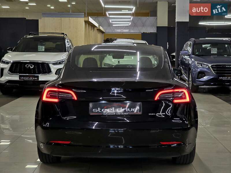 Седан Tesla Model 3 2021 в Миколаєві