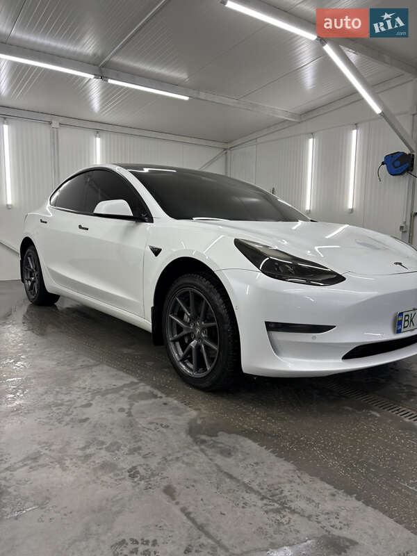 Седан Tesla Model 3 2021 в Лановцах фото 14 Седан Tesla Model 3 2021 в Лановцах