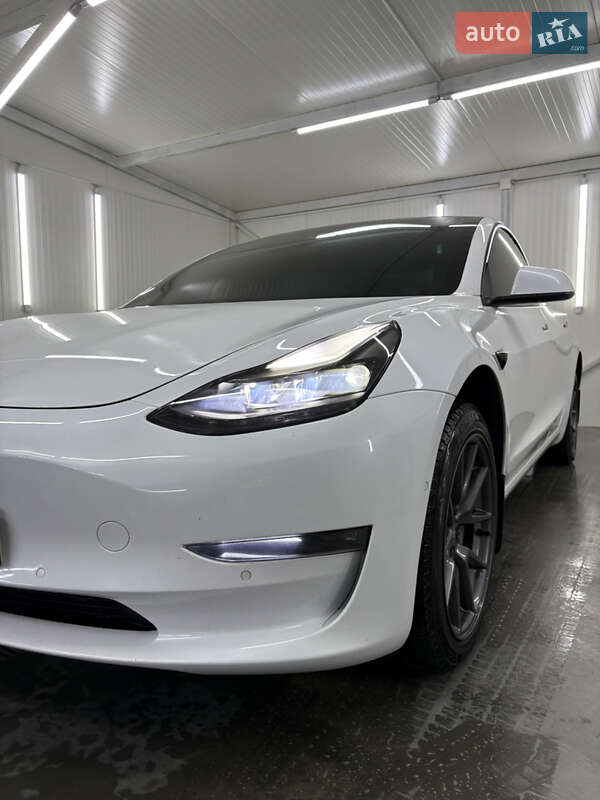 Седан Tesla Model 3 2021 в Лановцах фото 23 Седан Tesla Model 3 2021 в Лановцах