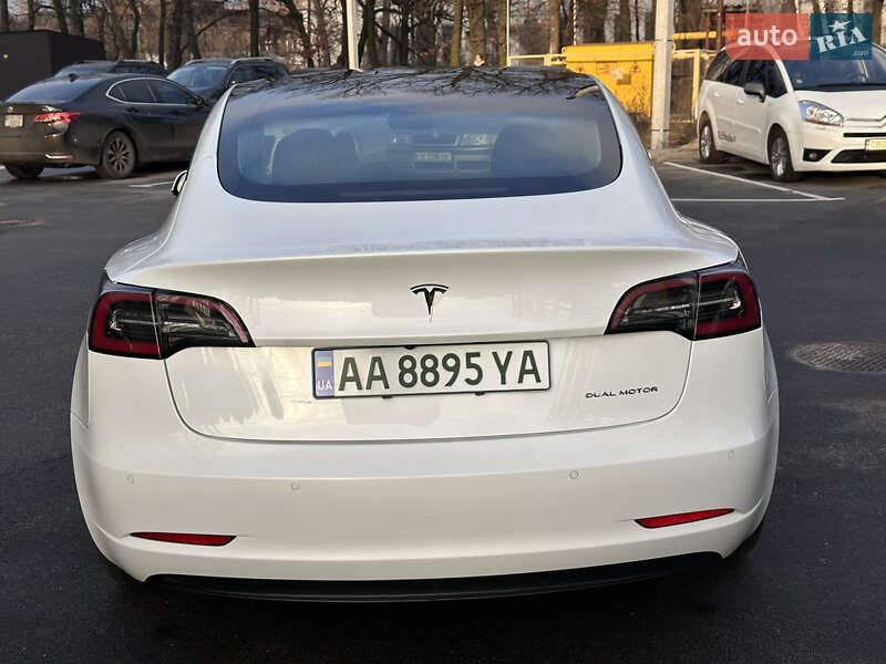 Седан Tesla Model 3 2022 в Чернигове фото 7 Седан Tesla Model 3 2022 в Чернигове