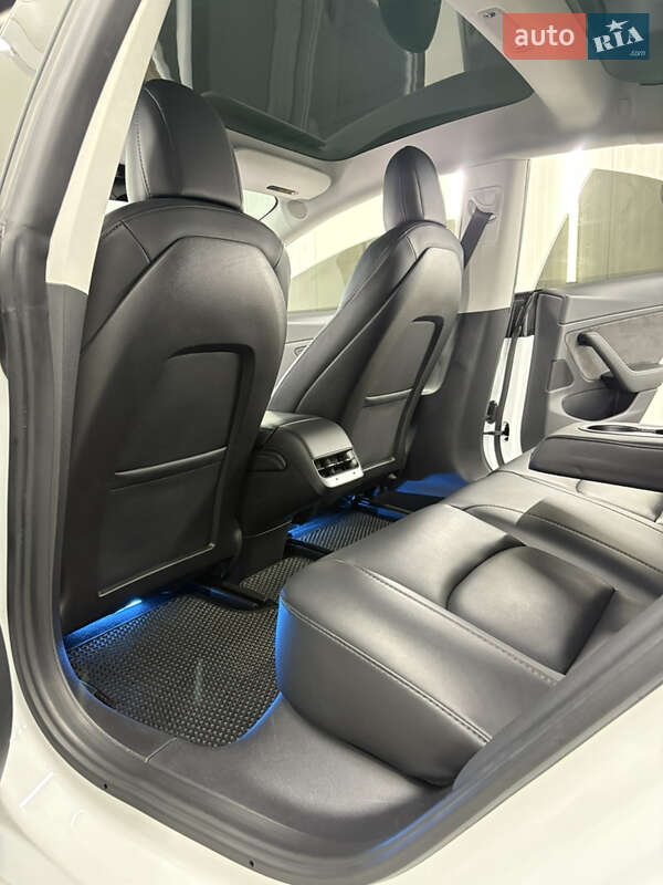 Седан Tesla Model 3 2021 в Лановцах фото 76 Седан Tesla Model 3 2021 в Лановцах