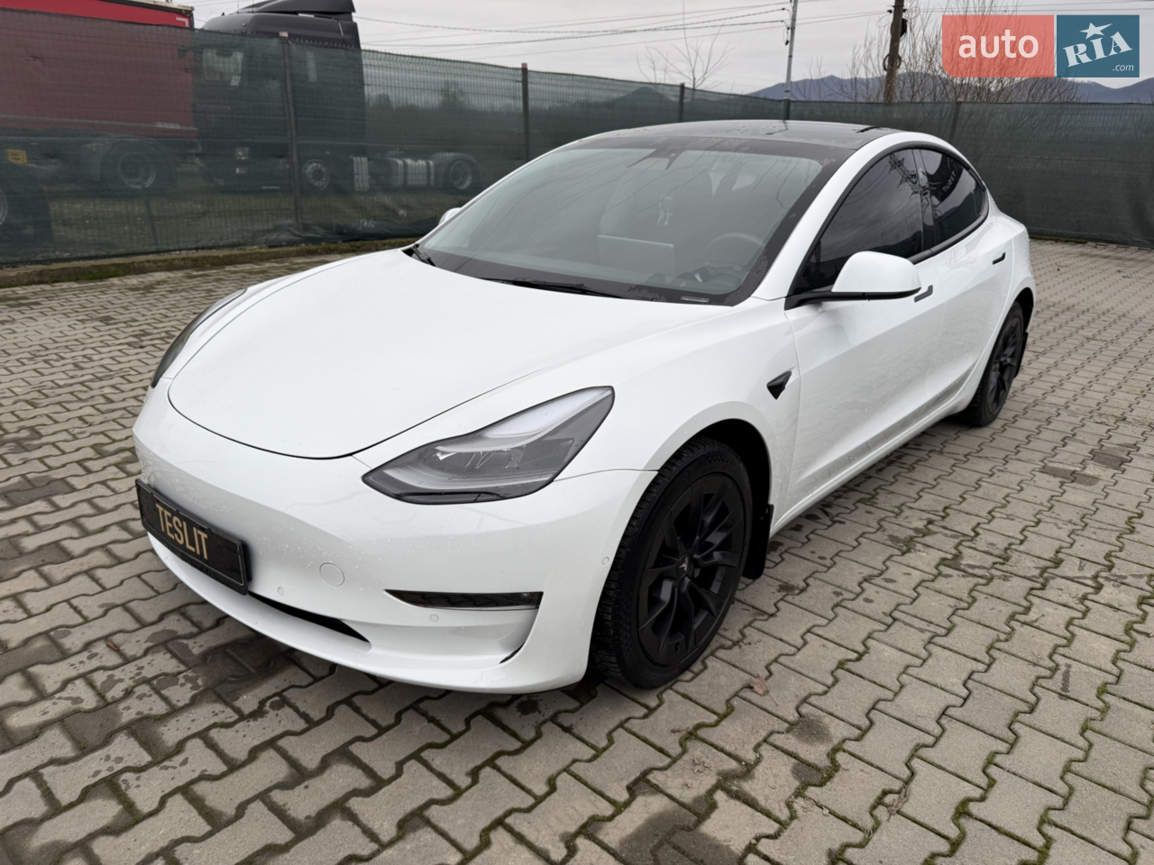 2022 Tesla Model 3 - мініатюра 17