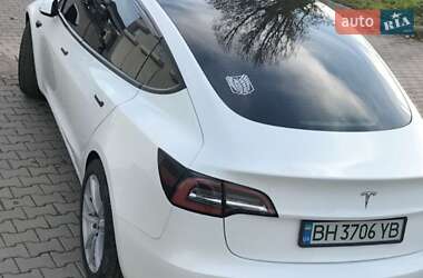 Седан Tesla Model 3 2021 в Одесі