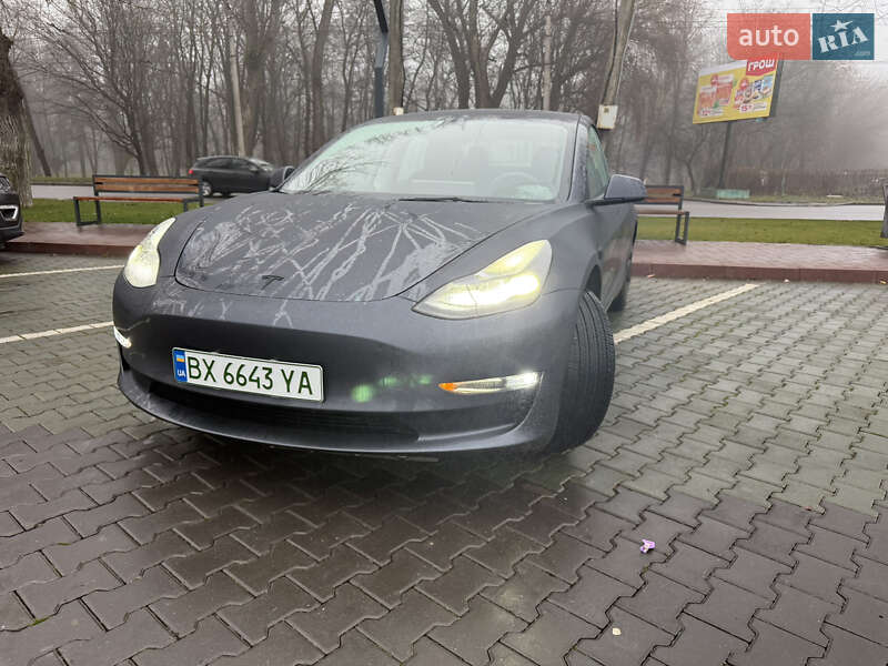 Седан Tesla Model 3 2023 в Хмельницком фото Седан Tesla Model 3 2023 в Хмельницком