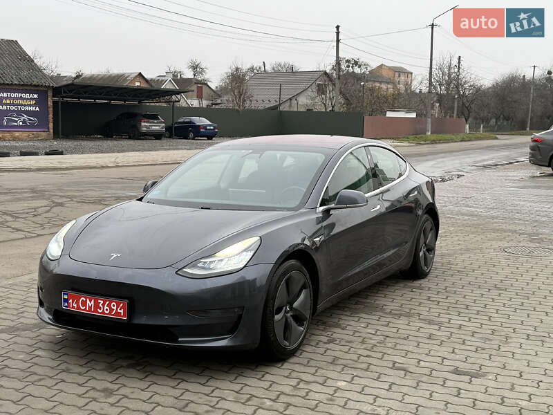 Седан Tesla Model 3 2018 в Владимире