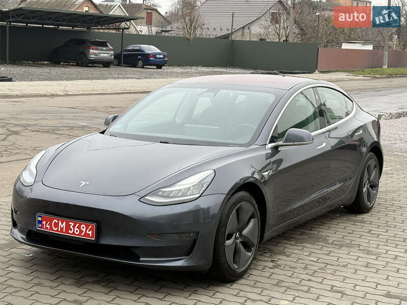 Tesla Model 3 2018