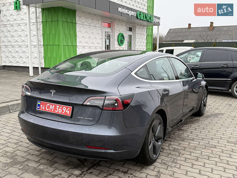 Седан Tesla Model 3 2018 в Владимире