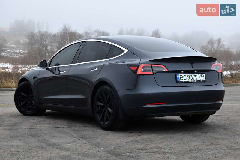 Седан Tesla Model 3 2018 в Дрогобичі фото 9 Седан Tesla Model 3 2018 в Дрогобичі