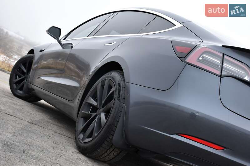 Седан Tesla Model 3 2018 в Дрогобичі фото 16 Седан Tesla Model 3 2018 в Дрогобичі