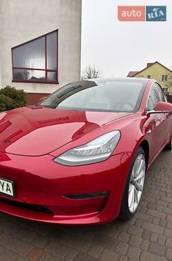 Седан Tesla Model 3 2018 в Луцьку